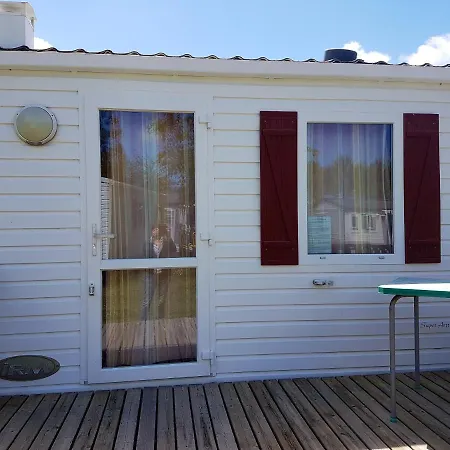 Дом отдыха Charming In Pataias, 18 M² With Shared Pool. *