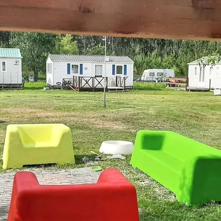 Дом отдыха Charming In Pataias, 18 M² With Shared Pool. Патаяш