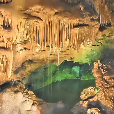 Дом отдыха Charming In Pataias, 18 M² With Shared Pool.