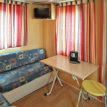 Charming In Pataias, 18 M² With Shared Pool. * 帕塔亚什